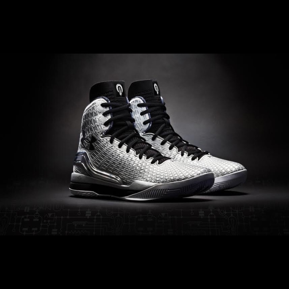 Special Edition Under Armour Clutchfit Drive Sz 13